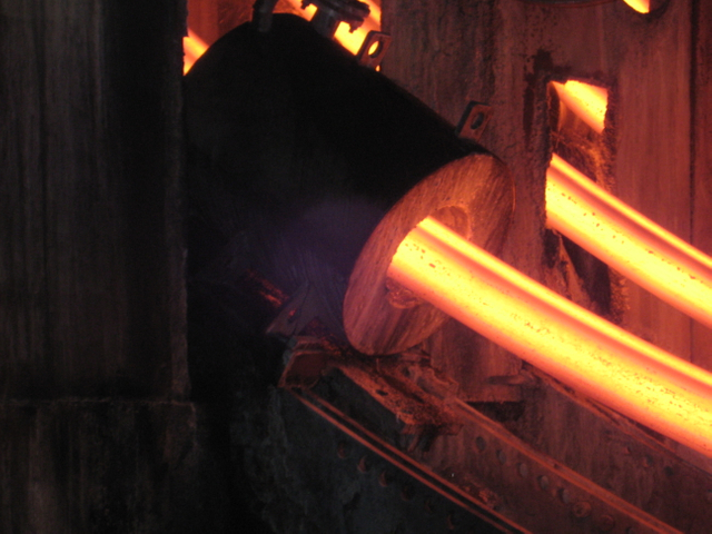 鋼の品質を改善するための製鋼用最終電磁攪拌機（FEMS）